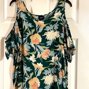 Daytrip from Buckle Floral Cold Shoulder Top